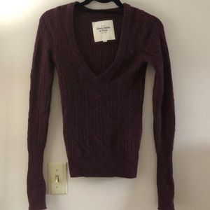 Abercrombie & Fitch V-Neck Cable Knit Sweater